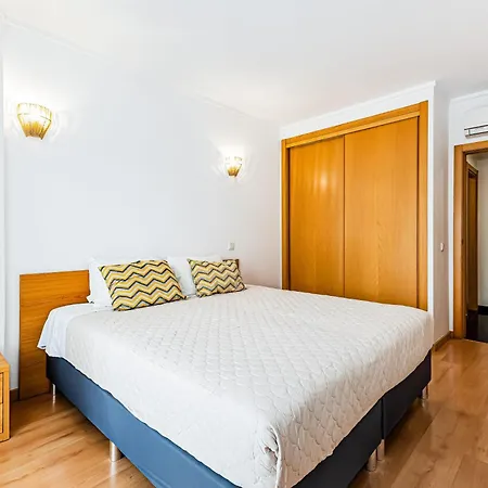 Rocha Tower 3c Apartment *